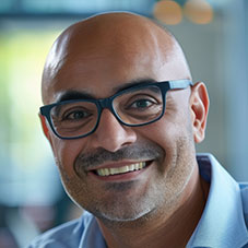 Horrmoz Yazdani